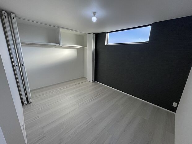 【<施工事例>居室】各居室に収納を設けておりますので、お部屋をすっきり見せる事ができます♪