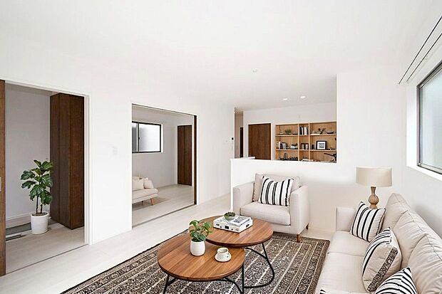 家族が集まるリビングは広々15帖!キッチンからもリビングが見渡せるため、どこに居ても家族を感じ、会話もはずみますね。 ※施工事例です。「CGで家具を配置してます」