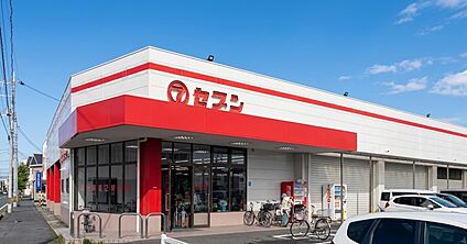 セブン中吉野店 徒歩707m