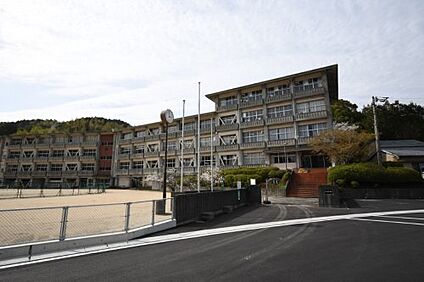 阿南市立羽ノ浦中学校 徒歩1903m