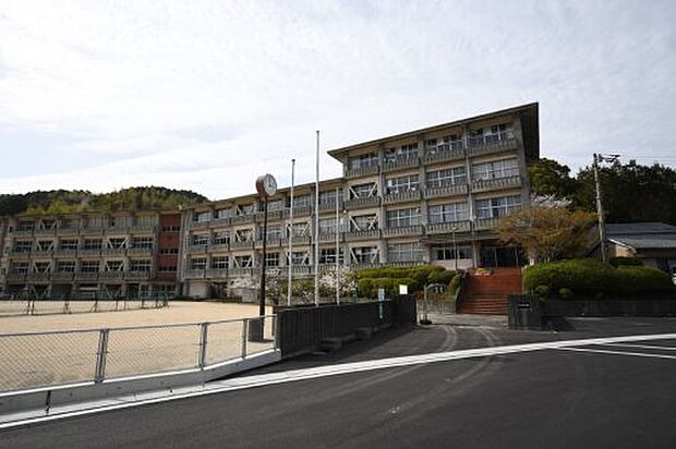 阿南市立羽ノ浦中学校