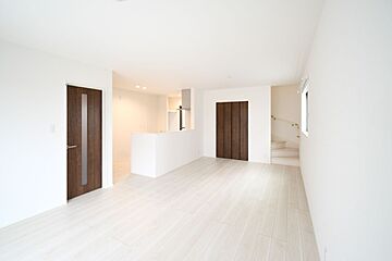 坂出市谷町建売(5)　駐車場6台可　ZEH住宅 その他