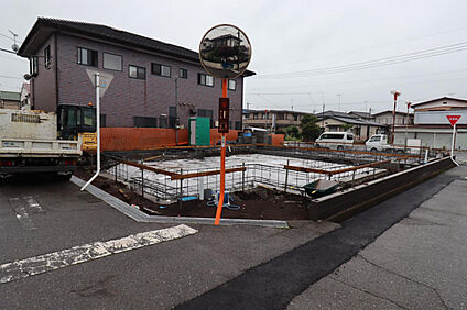 現地写真（基礎工事中）