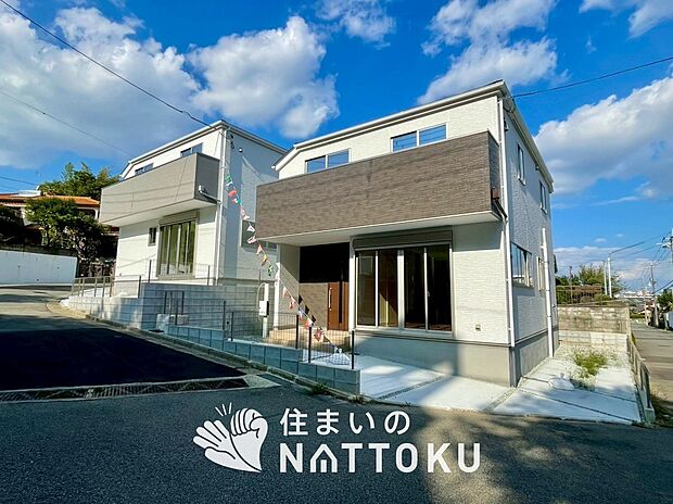 現地写真(街並み)
全2邸
駐車2台可能