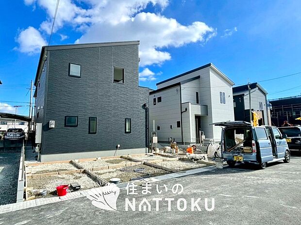 現地写真(街並み)
全3邸
駐車3~4台可能