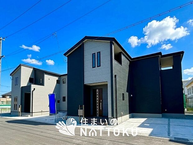 現地写真(街並み)
全2邸
駐車2台可能