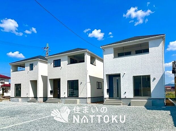 現地写真(街並み)
全3邸
駐車4台可能