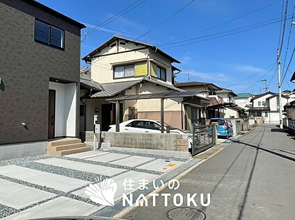 現地写真（前道含む外観）