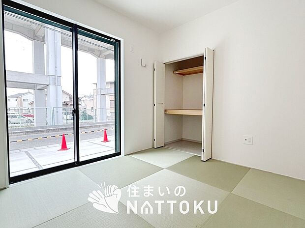 【現地写真(和室)】大壁仕様の新和室。くつろぎの空間です。