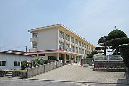 洲本市立大野小学校 1600ｍ(徒歩20分)