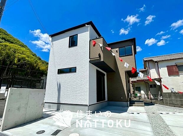 【現地写真(外観)【2号地】】健康被害に配慮したもっとも安全性の高い建材を採用し、シックハウス対策をしております。