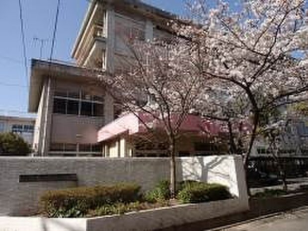 高砂市立高砂小学校（約720m）