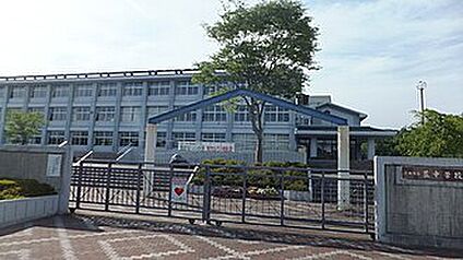 三田市立藍中学校 620ｍ(徒歩8分)