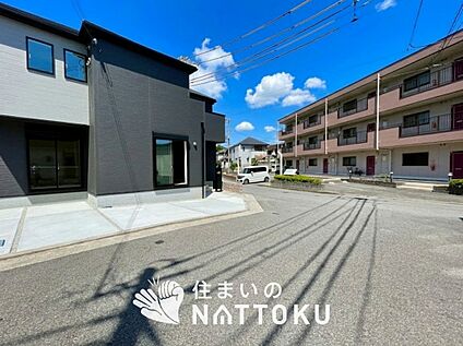 現地写真（前道含む外観）