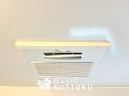 電気式浴室暖房換気乾燥機