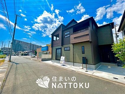 現地写真（前道含む外観）