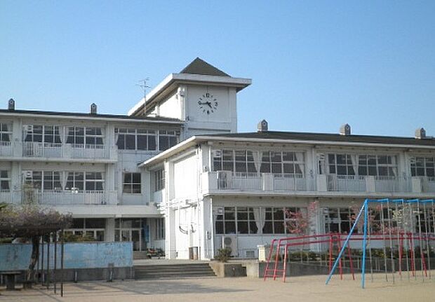 加西市立北条東小学校(約950m)