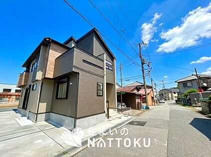 現地写真（前道含む外観）