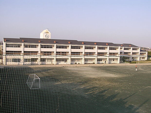 藤沢市立湘洋中学校（約1,700m）