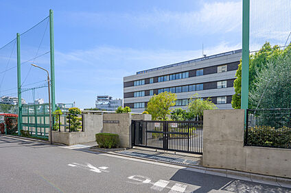 練馬区立豊玉第二中学校 約770m～800m(徒歩10分)