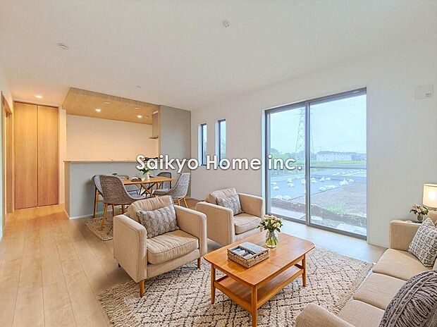 リビング※家具等はCG加工しております。