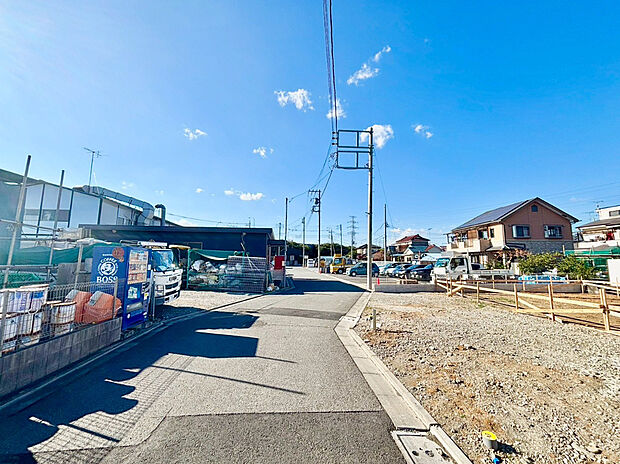 前面道路含む現地写真