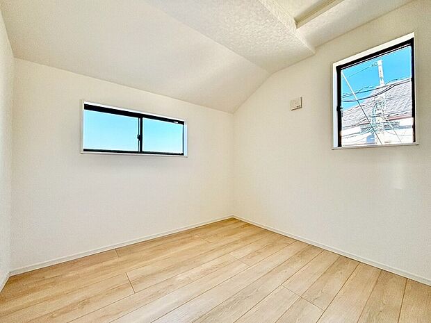 【居室】風通しのいい自由なプライベート空間。ゆっくりとくつろぐスペースとしてもご利用いただけます！
