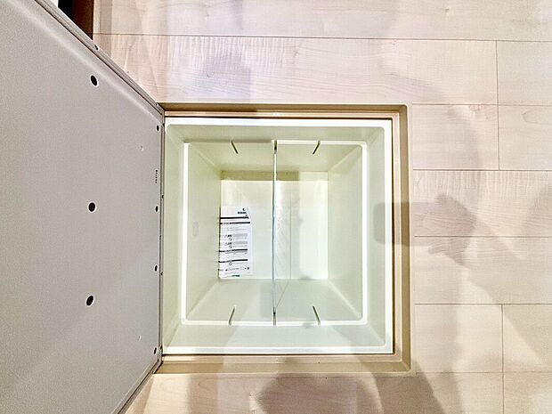 【【床下収納】】キッチンには床下収納つき。キッチンスペースはいつでもスッキリです。