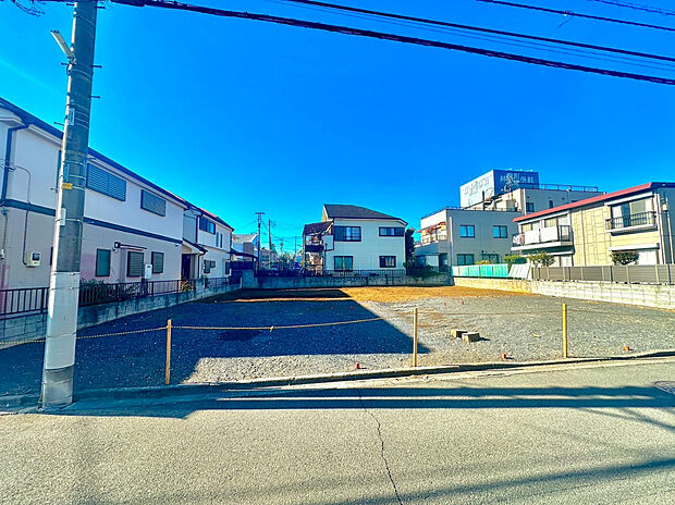 【現地写真】徒歩圏内に公園、商業、教育、医療施設が揃う便利で安心の住環境です。