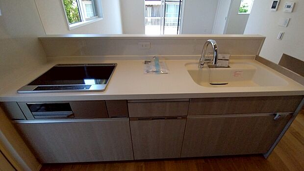 【キッチン】同仕様物件の写真です。