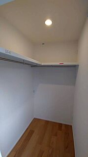 ウォークインクローゼット