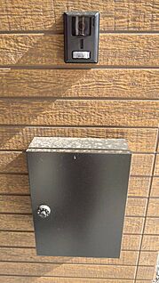 ポストとインターホン