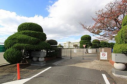 北九州市立引野中学校 徒歩906m