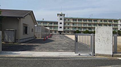 北九州市立引野小学校 徒歩953m