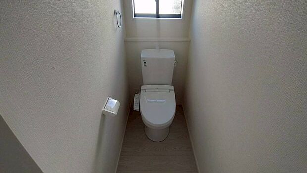 【トイレ】※同仕様物件の設備写真です。実際とは異なる場合があります。