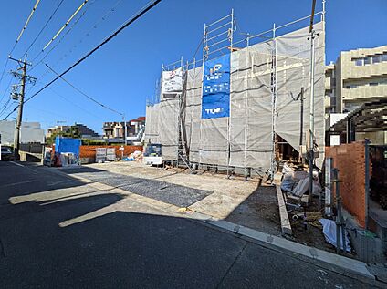 前面道路西行き