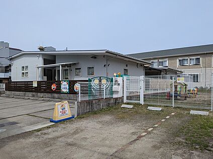 ひなた保育園 550ｍ(徒歩7分)