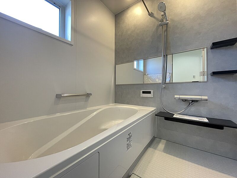 浴室　同仕様 ■浴室暖房付きの1坪サイズ