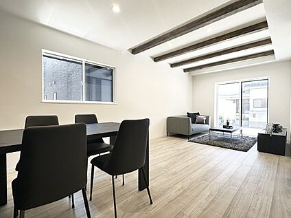 ダイニング　（B号棟　同仕様） 