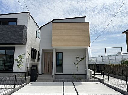 現地外観写真（B号棟）