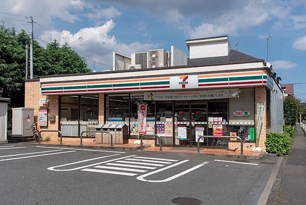 セブンイレブン狛江猪方3丁目店(約400m)