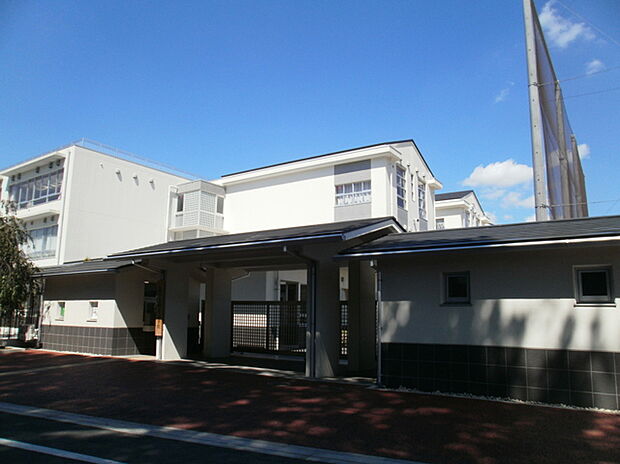 日野第一中学校(約400m)