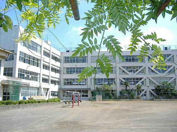 第二小学校（約650m）