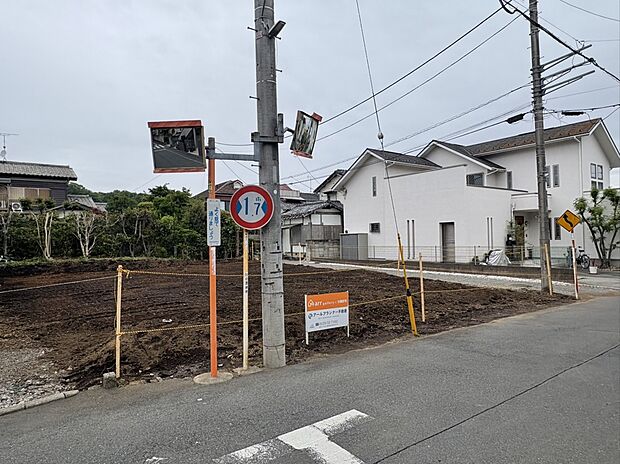 【前面道路含む現地写真】■現地（2026年6月）撮影