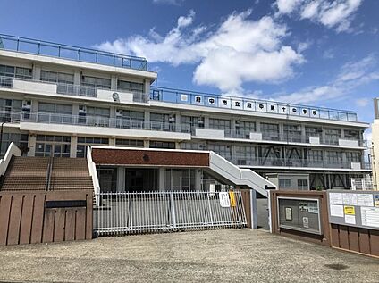 府中第十中学校 700ｍ