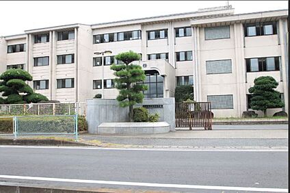 那珂市立第四中学校 約700m(徒歩約9分)