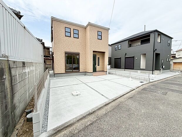 令和８年２月完成済！全２区画！
本日ご案内可能ですよ♪お気軽にお問い合わせください！