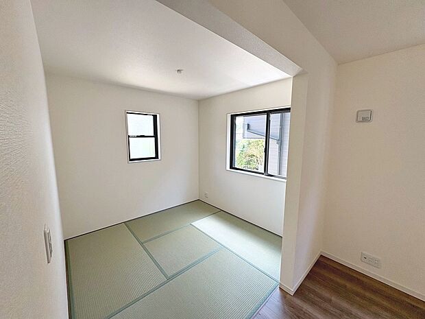 【タタミコーナー（約4.5帖）】リビングに隣接しているので、お子様のお昼寝スペースにもいいですね！