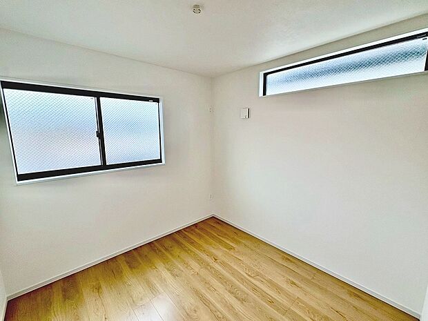 【洋室】お家探しを始めてみようと思われたら是非【イエストア】までお気軽にご相談下さいませ♪