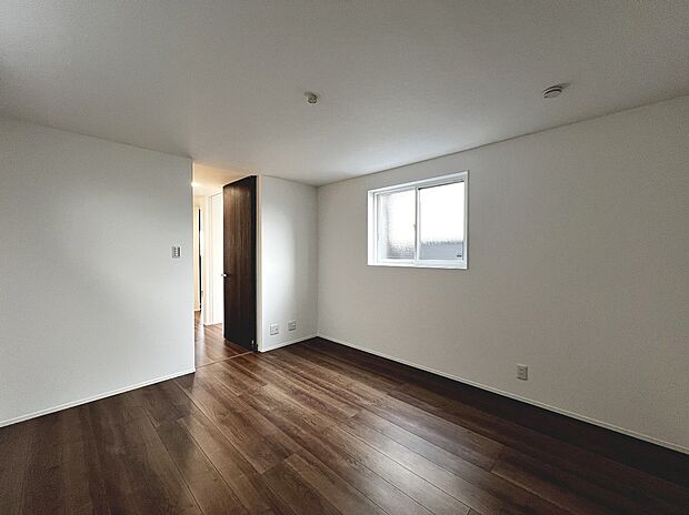 【洋室】4LDKの暮らしやすい間取りです!是非現地にてご確認ください!